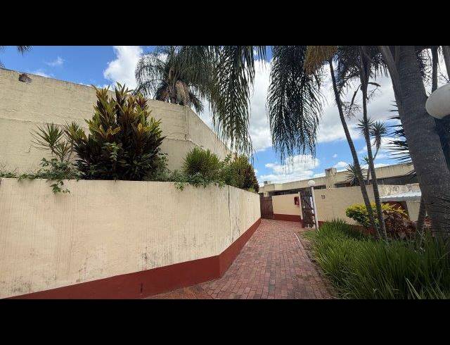 1 BEDROOM PROPERTY TO RENT IN PARADISE VALLEY